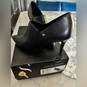 Women's Simply Vera Wang Finch High Heel Ankle Boots  Black, Genuine Leather